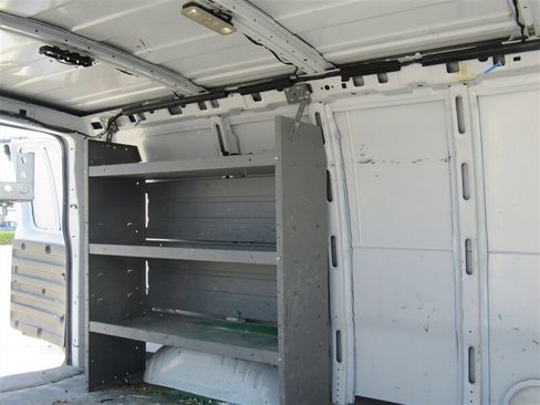 Used 2022 GMC Savana 2500 w/ Driver Convenience Package image 12