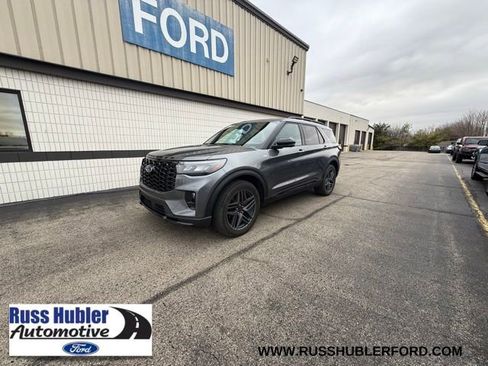 Used 2025 Ford Explorer ST-Line w/ Premium Package image 1