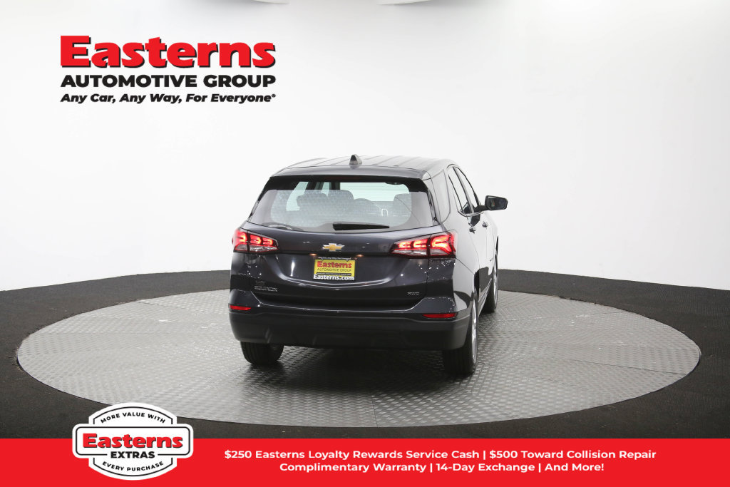 Used 2022 Chevrolet Equinox LS AWD/4WD image 40