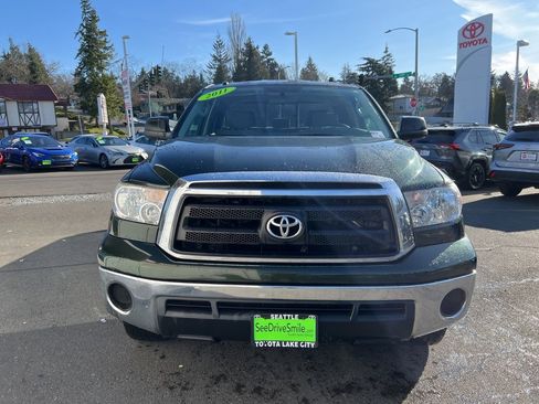 Used 2011 Toyota Tundra 4x4 Double Cab image 2