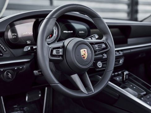 Used 2022 Porsche 911 Turbo S image 36