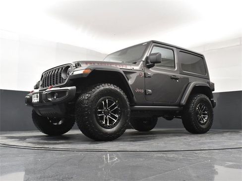 New 2026 Jeep Wrangler Rubicon w/ Xtreme 35 Tire Package image 20