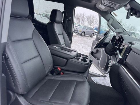 Used 2025 GMC Sierra 1500 SLT image 34