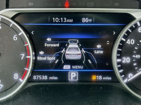 Used 2021 Nissan Sentra SV FWD image 8