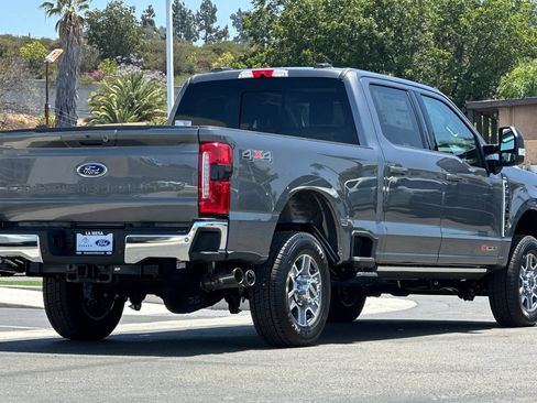 New 2026 Ford F250 Lariat w/ Lariat Ultimate Package AWD/4WD image 3