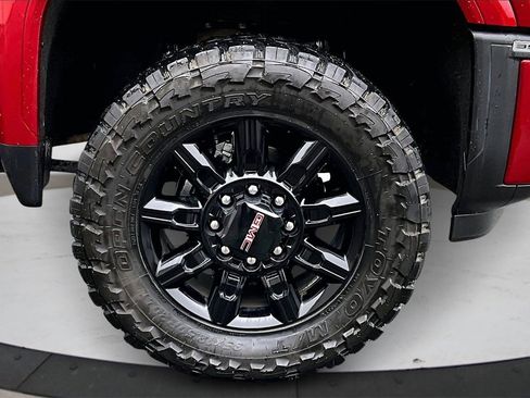 Used 2025 GMC Sierra 3500 AT4 w/ AT4 Premium Plus Package image 34