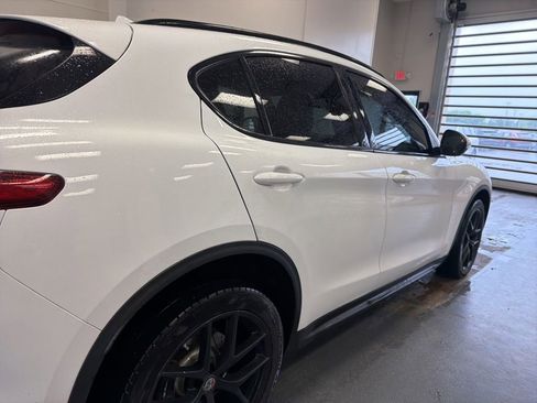 Used 2019 Alfa Romeo Stelvio Ti Sport w/ Quick Order Package 22S Sport AWD/4WD image 5