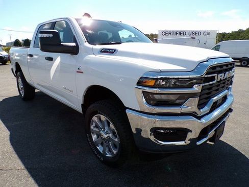 New 2026 RAM 2500 Big Horn AWD/4WD image 6