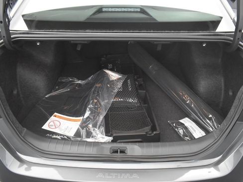 New 2025 Nissan Altima 2.5 SV w/ SV Special Edition Package image 33