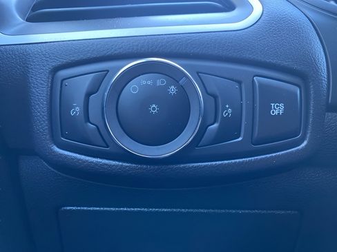 Certified 2023 Ford Edge SEL image 16