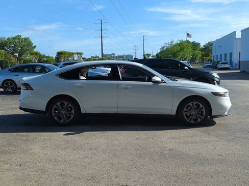 Used 2024 Honda Accord EX image 4