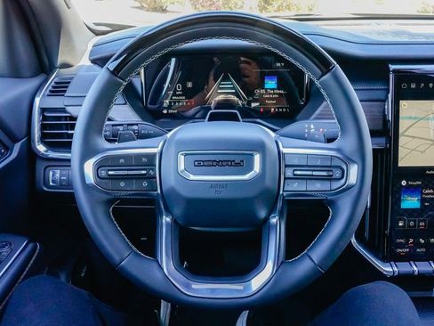 New 2026 GMC Acadia Denali w/ Super Cruise Package image 18