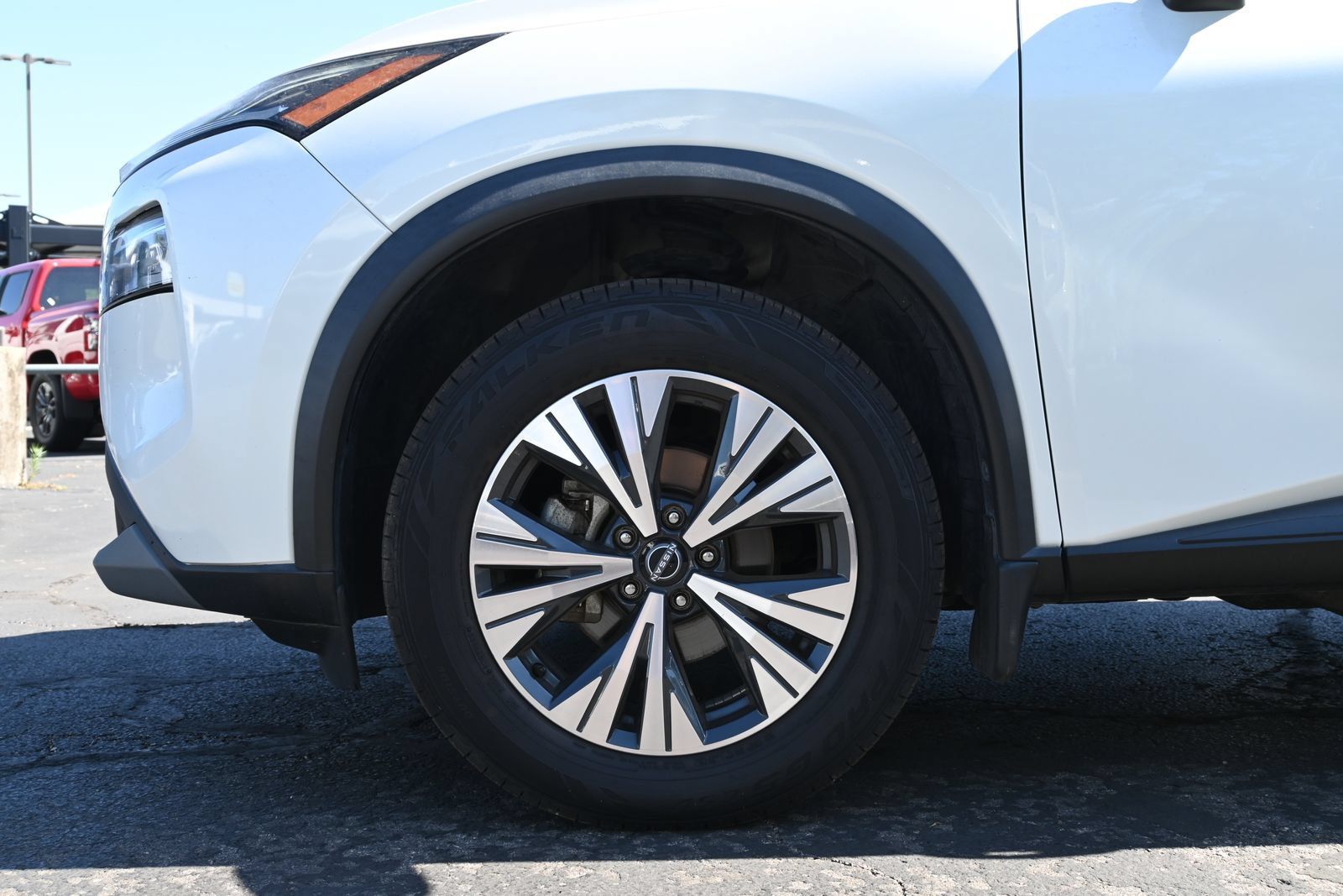 Used 2023 Nissan Rogue SV FWD image 28