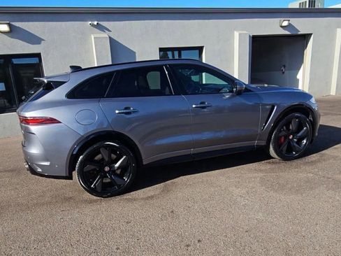 Used 2023 Jaguar F-PACE SVR image 8