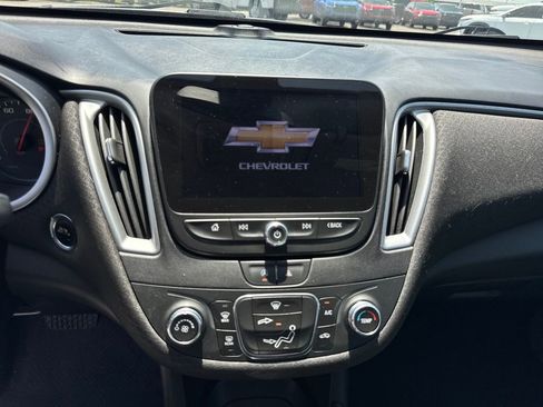 Used 2022 Chevrolet Malibu LS FWD image 14