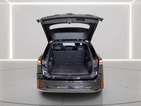 Certified 2025 Volkswagen Tiguan SE R-Line AWD/4WD image 15