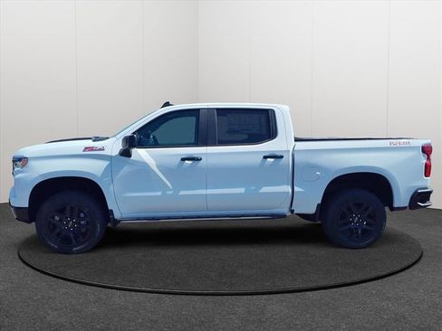 New 2026 Chevrolet Silverado 1500 LT Trail Boss w/ Convenience Package II AWD/4WD image 2