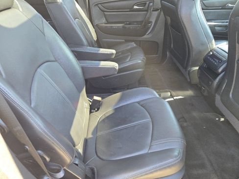 Used 2016 GMC Acadia SLT w/ Open Road Package FWD image 26