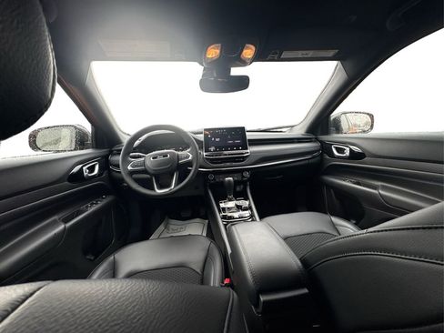 New 2026 Jeep Compass Latitude image 21