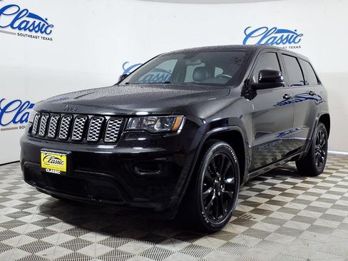 Used 2021 Jeep Grand Cherokee Laredo X RWD image 5