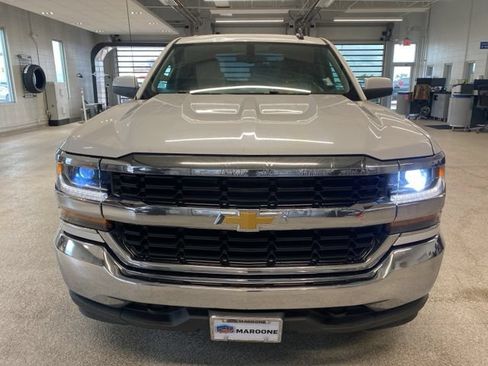 Used 2018 Chevrolet Silverado 1500 LT AWD/4WD image 2