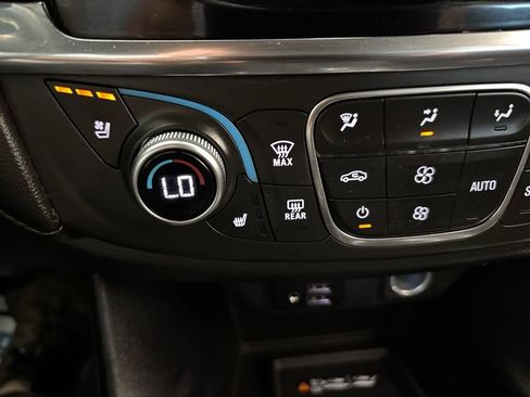Used 2023 Chevrolet Traverse High Country w/ LPO, Floor Liner Package AWD/4WD image 38