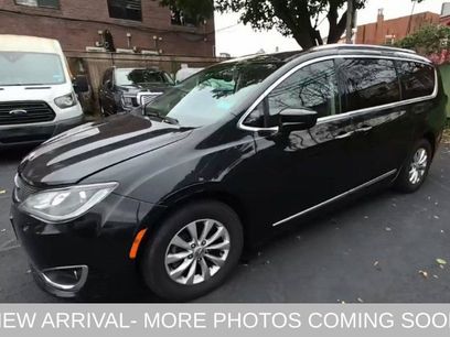 Used 2019 Chrysler Pacifica Touring-L