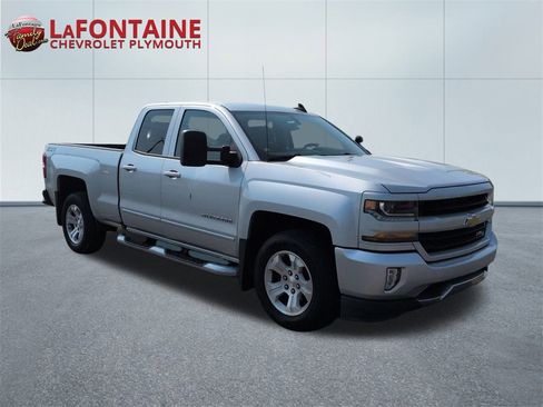 Used 2018 Chevrolet Silverado 1500 LT w/ All Star Edition image 2