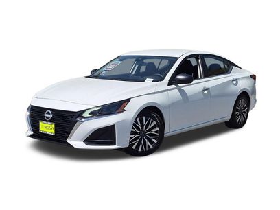 Used 2025 Nissan Altima 2.5 SV