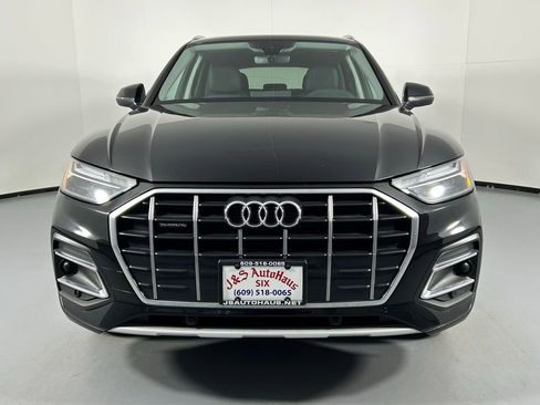Used 2021 Audi Q5 2.0T Premium w/ Convenience Package AWD/4WD image 2