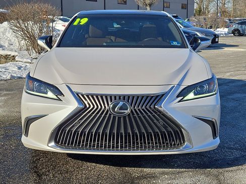 Certified 2019 Lexus ES 350 Luxury image 2