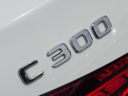 Used 2023 Mercedes-Benz C 300 4MATIC Sedan image 12