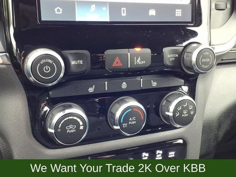 Used 2025 RAM 1500 Big Horn AWD/4WD image 22