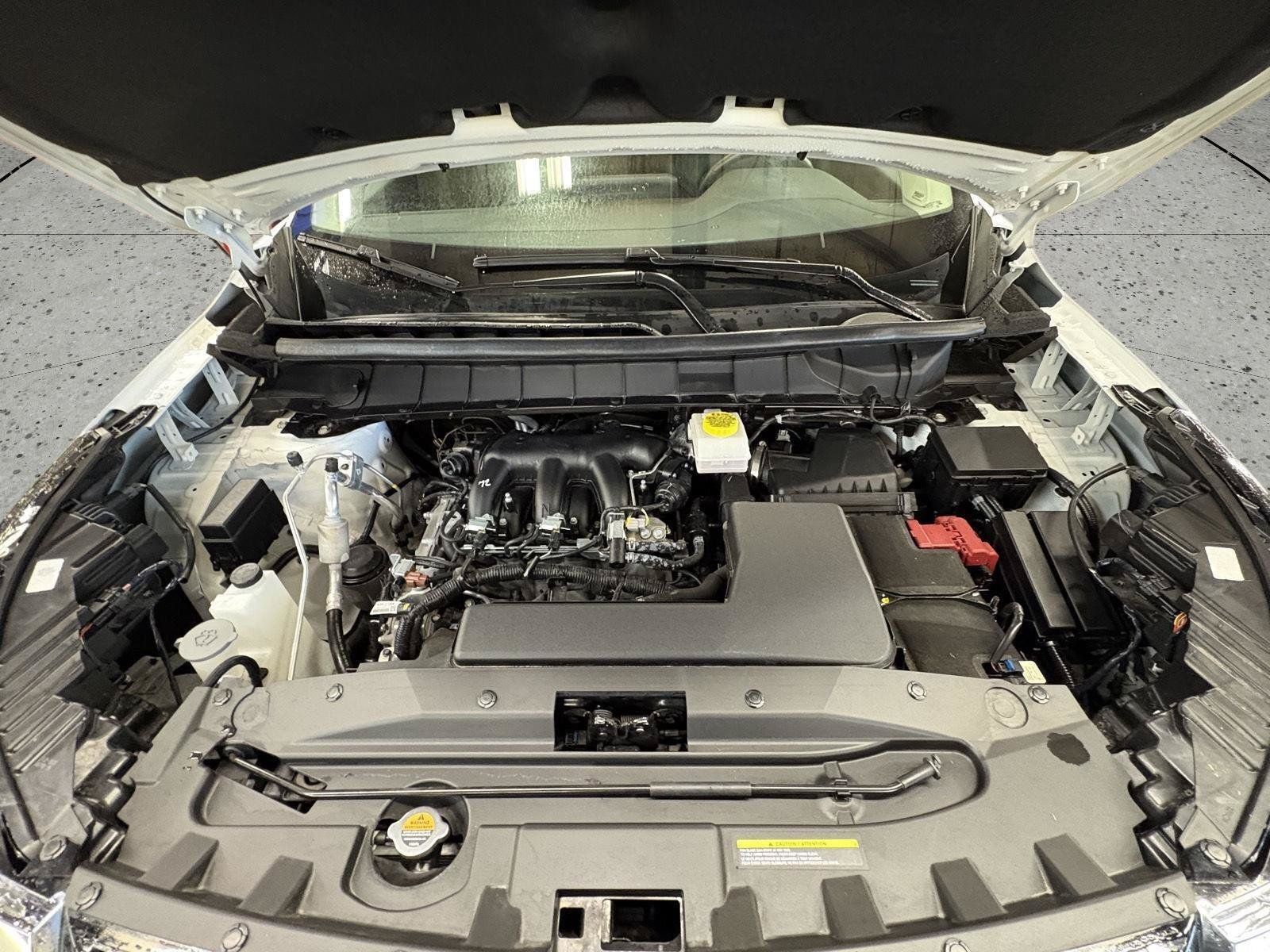 Used 2025 Nissan Pathfinder SL w/ SL Premium Package AWD/4WD image 9