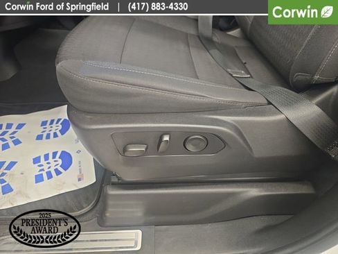 Used 2024 Chevrolet Silverado 1500 LT AWD/4WD image 32