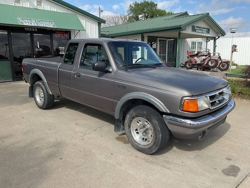 Used 1997 Ford Ranger XLT AWD/4WD image 3