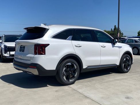 New 2026 Kia Sorento EX FWD image 3