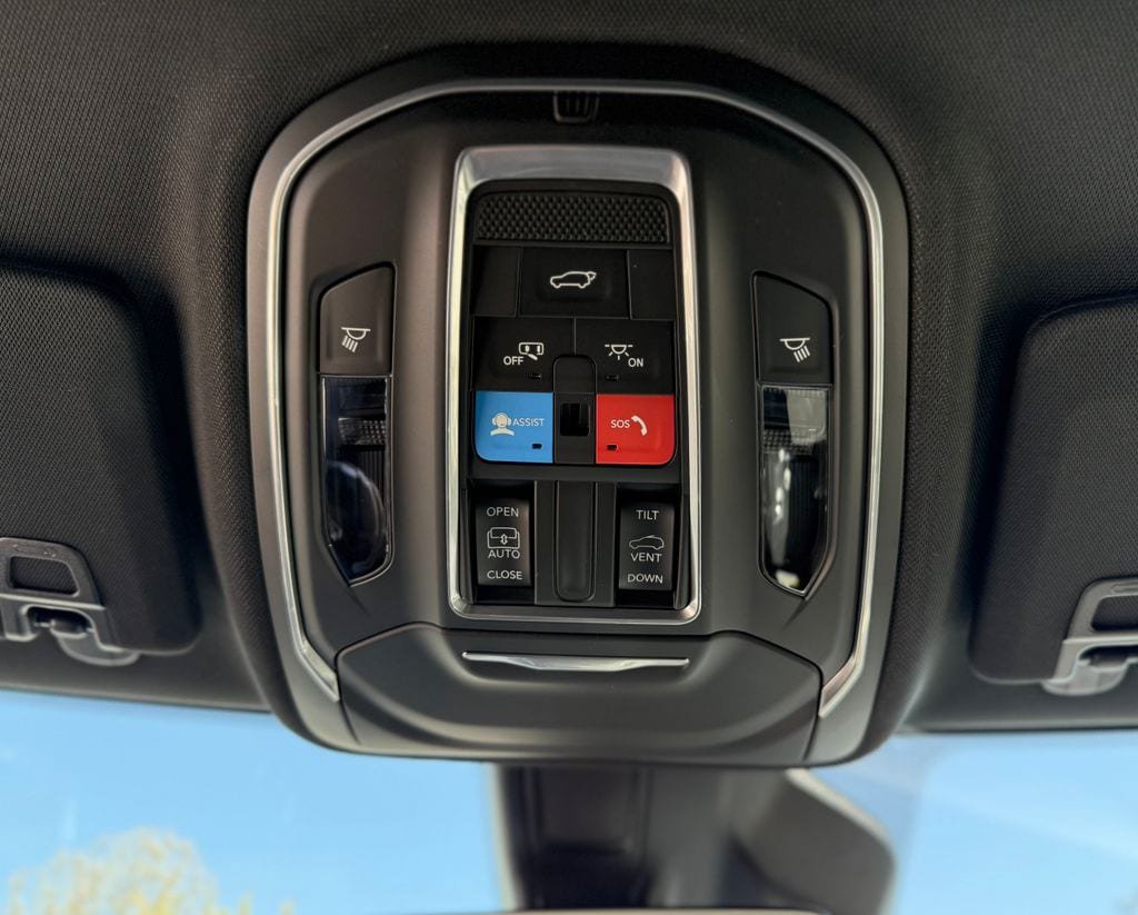 New 2026 Jeep Grand Cherokee Altitude AWD/4WD image 26