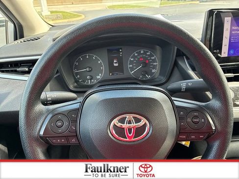 Used 2024 Toyota Corolla LE FWD image 24