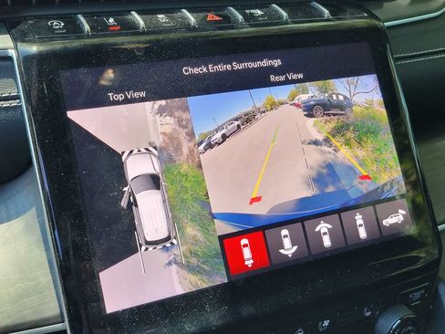 Used 2024 Jeep Grand Cherokee Limited w/ Luxury Tech Group II AWD/4WD image 21
