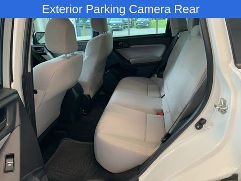 Used 2017 Subaru Forester 2.5i Premium w/ All-Weather Package AWD/4WD image 10