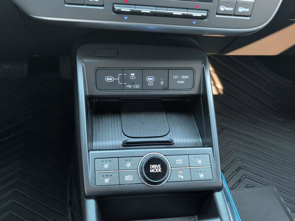 Certified 2024 Hyundai Kona Limited FWD image 20