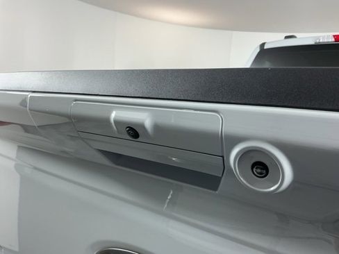 Certified 2025 Ford F350 Lariat w/ Black Appearance Package image 9