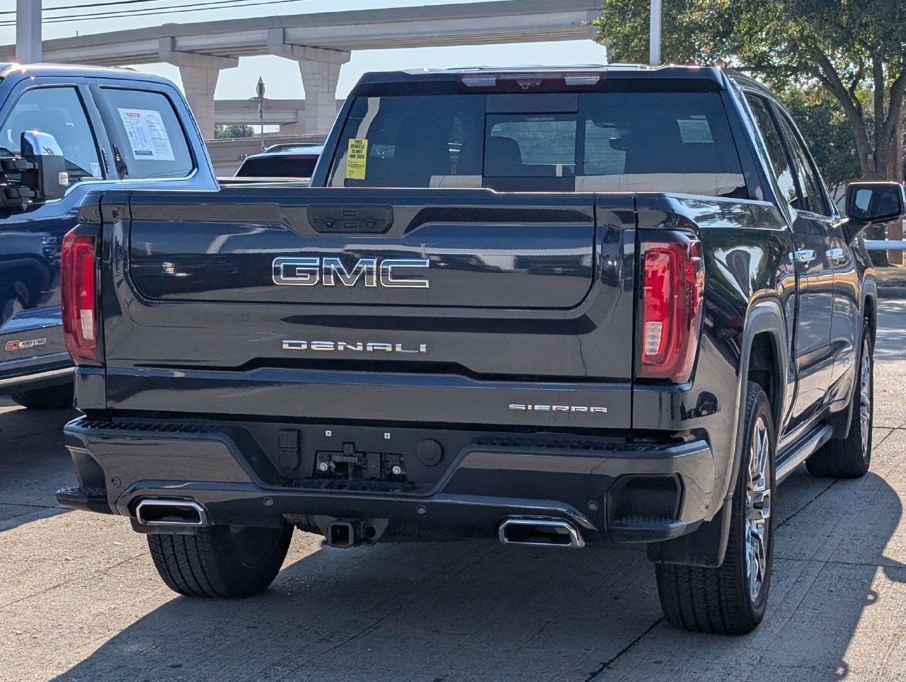 Used 2025 GMC Sierra 1500 Denali Ultimate AWD/4WD image 4