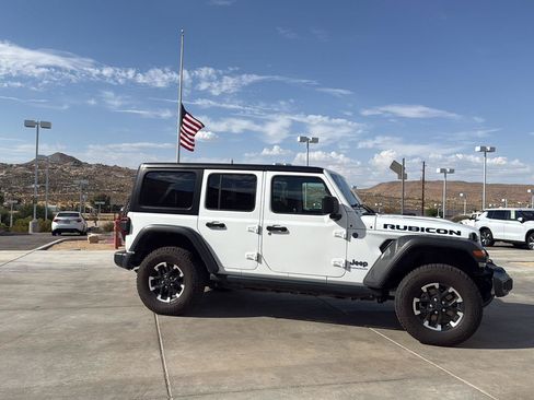 Used 2024 Jeep Wrangler Unlimited Rubicon 4xe AWD/4WD image 2
