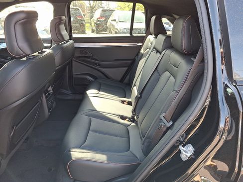 Certified 2024 Jeep Wagoneer Launch Edition image 10