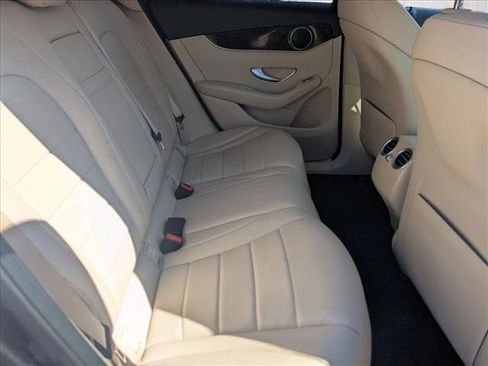 Used 2020 Mercedes-Benz GLC 300 image 18