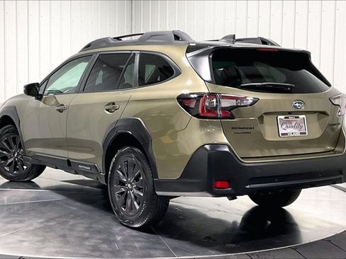 Used 2025 Subaru Outback Onyx Edition AWD/4WD image 12