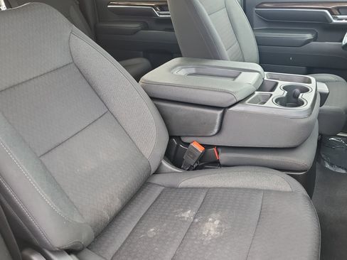 Used 2024 Chevrolet Silverado 2500 LT w/ Convenience Package image 19