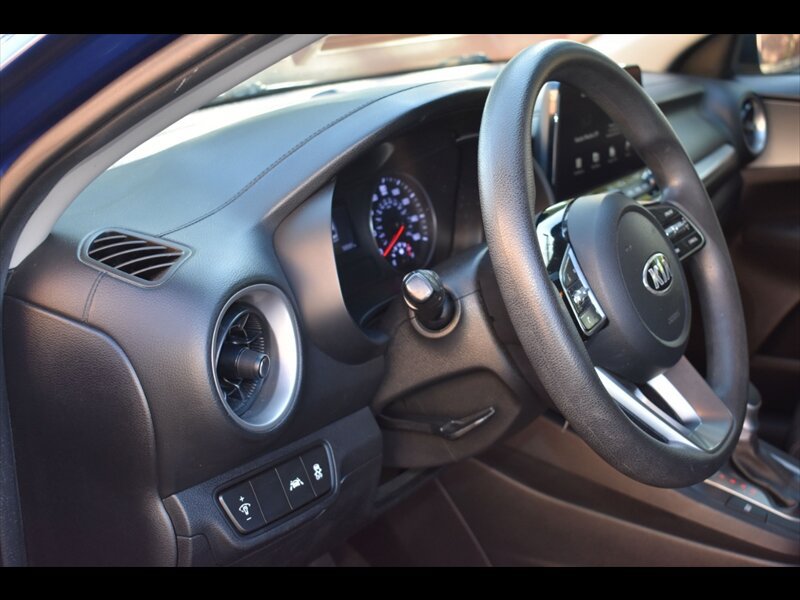 Used 2021 Kia Forte LXS FWD image 14
